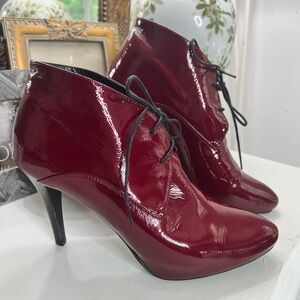 Melin Designer patent leather Oxfords Stiletto heels